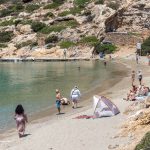 For €10, you get shade and two lounges. (2797)